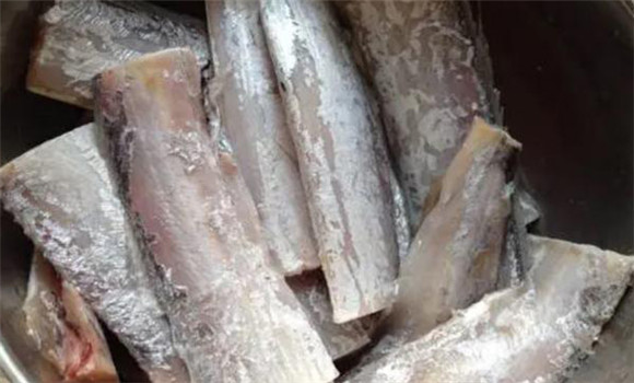 帶魚發(fā)黃能吃嗎？